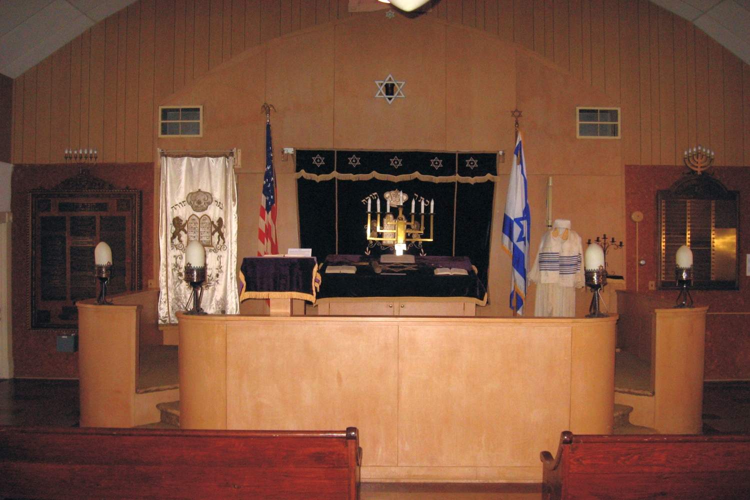 Beth Israel Synagogue Interior