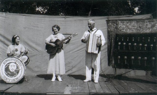 Engford Family Circus History