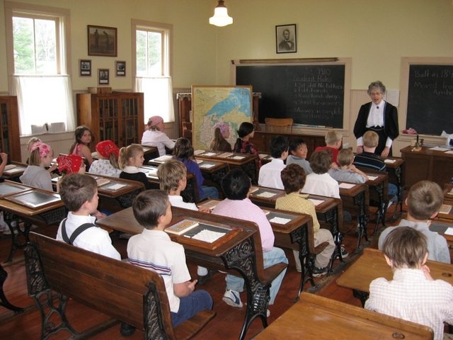 Shirley Multhuah teaching in Hie Corner School